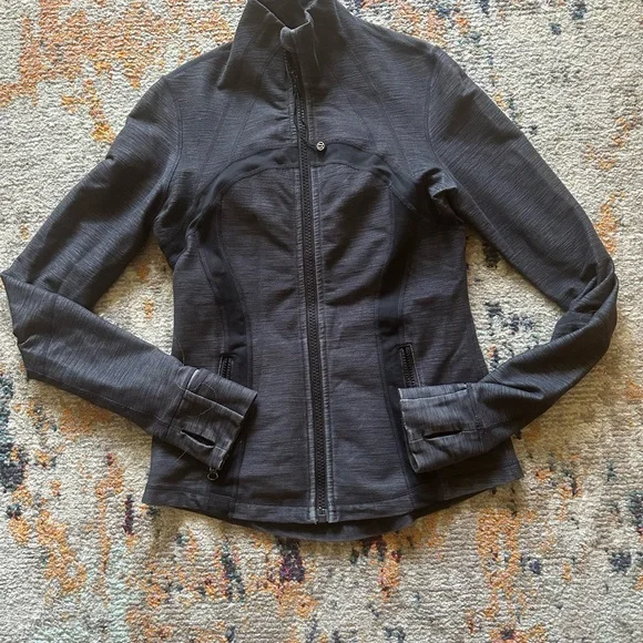 Lululemon Define Jacket - Picture 2 of 4